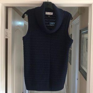 St. John Knit sweat top